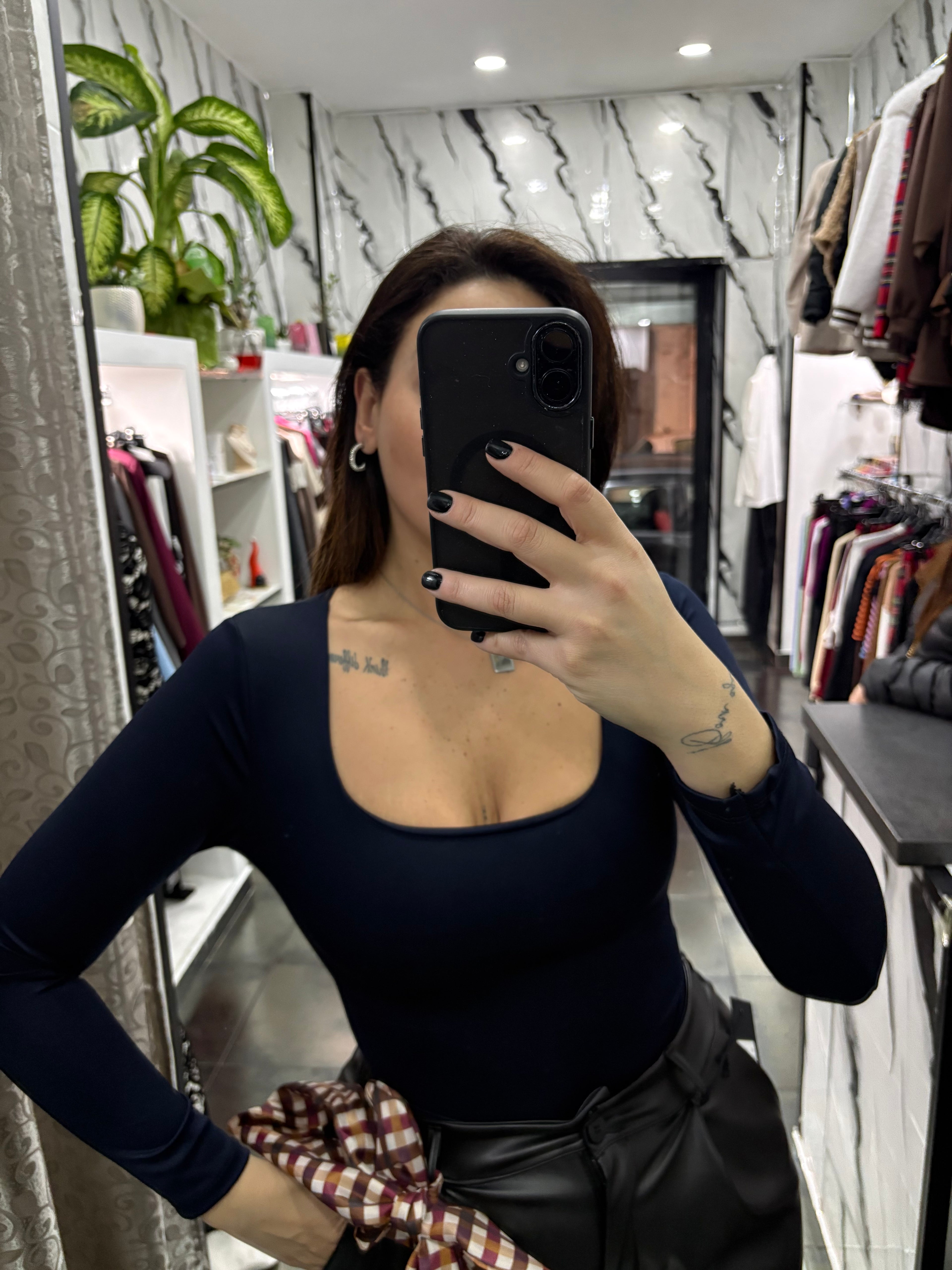 Body scollo quadrato