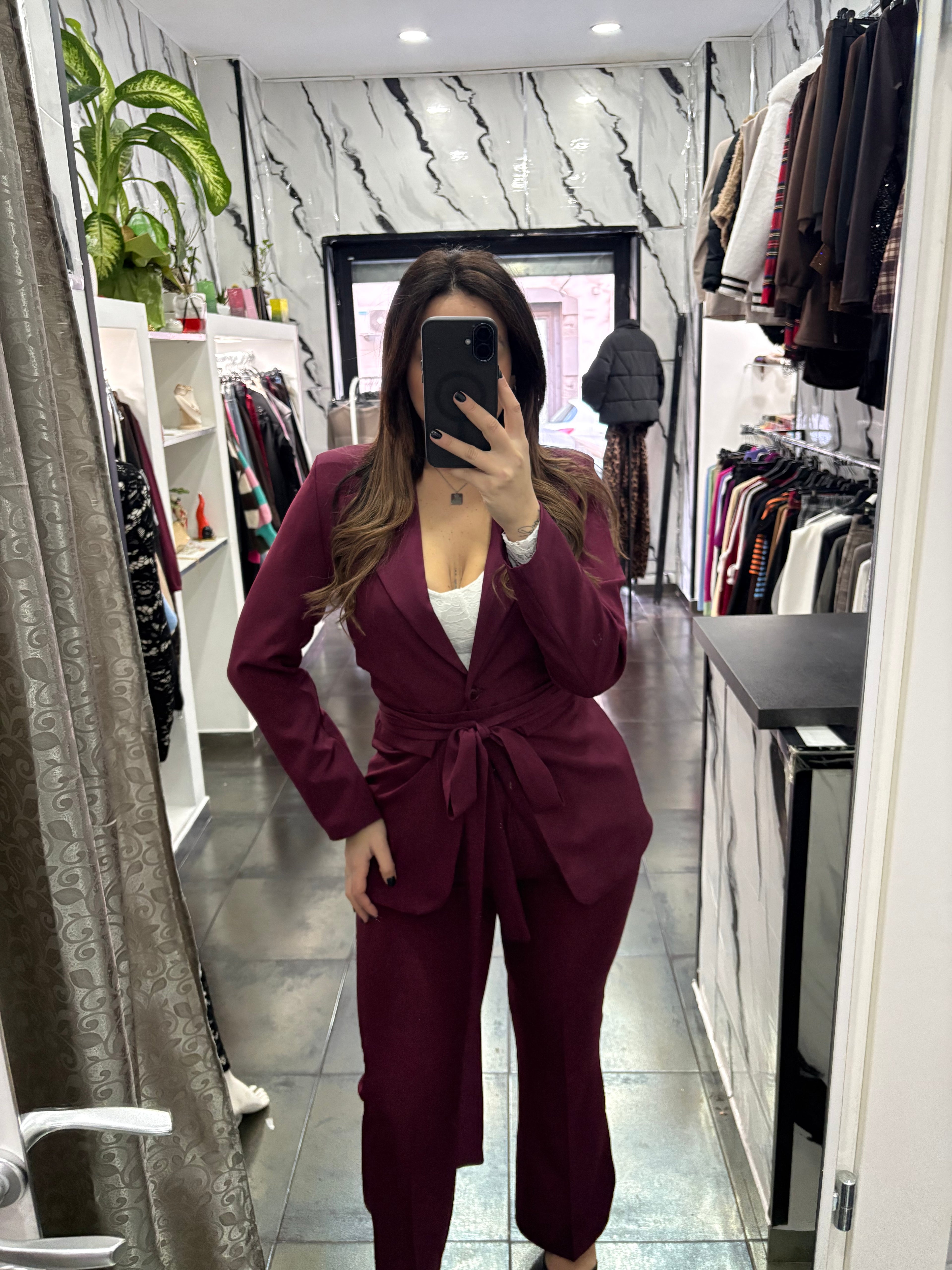 Tailleur con cintura