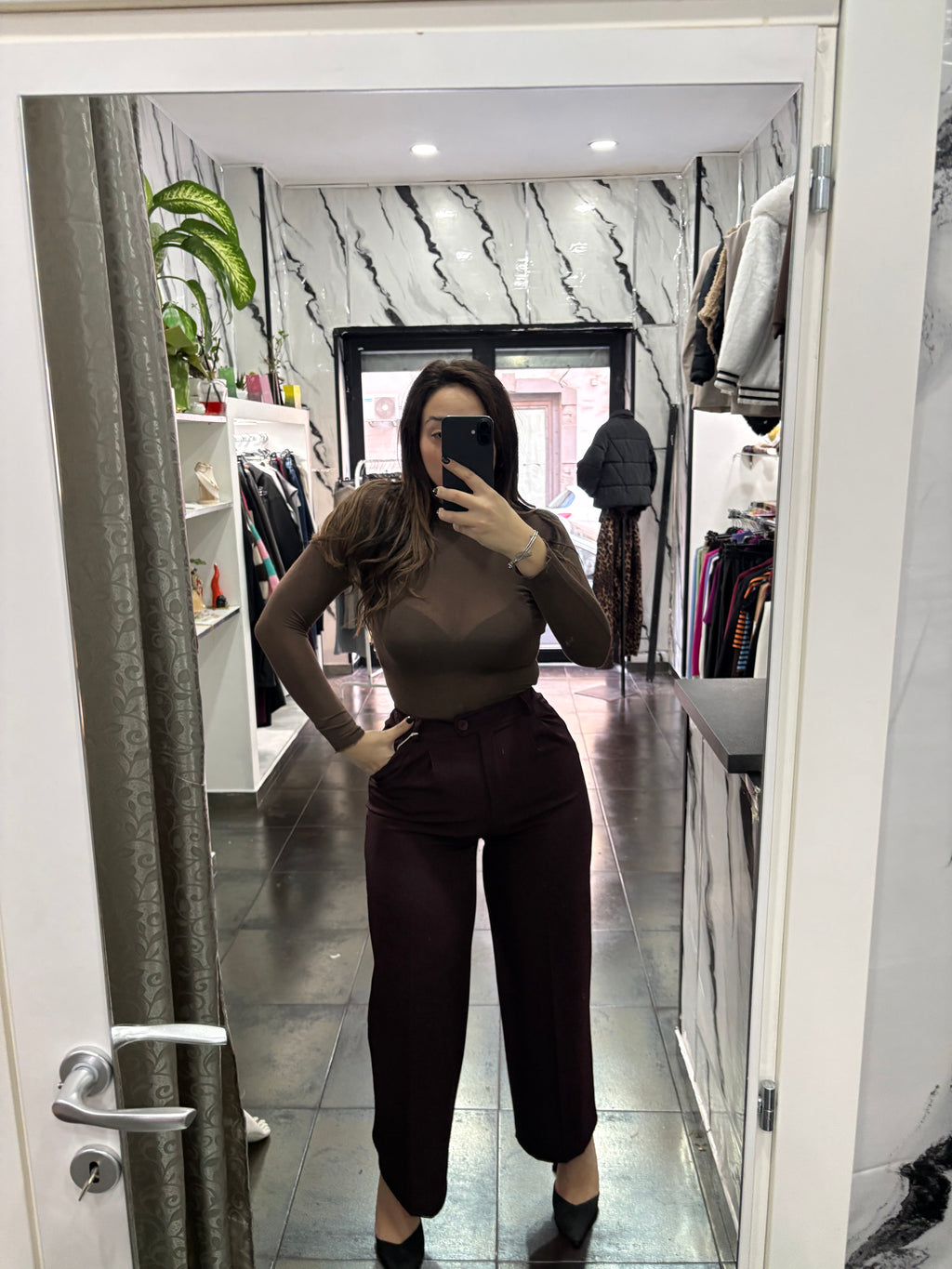 Pantalone bottone laterale