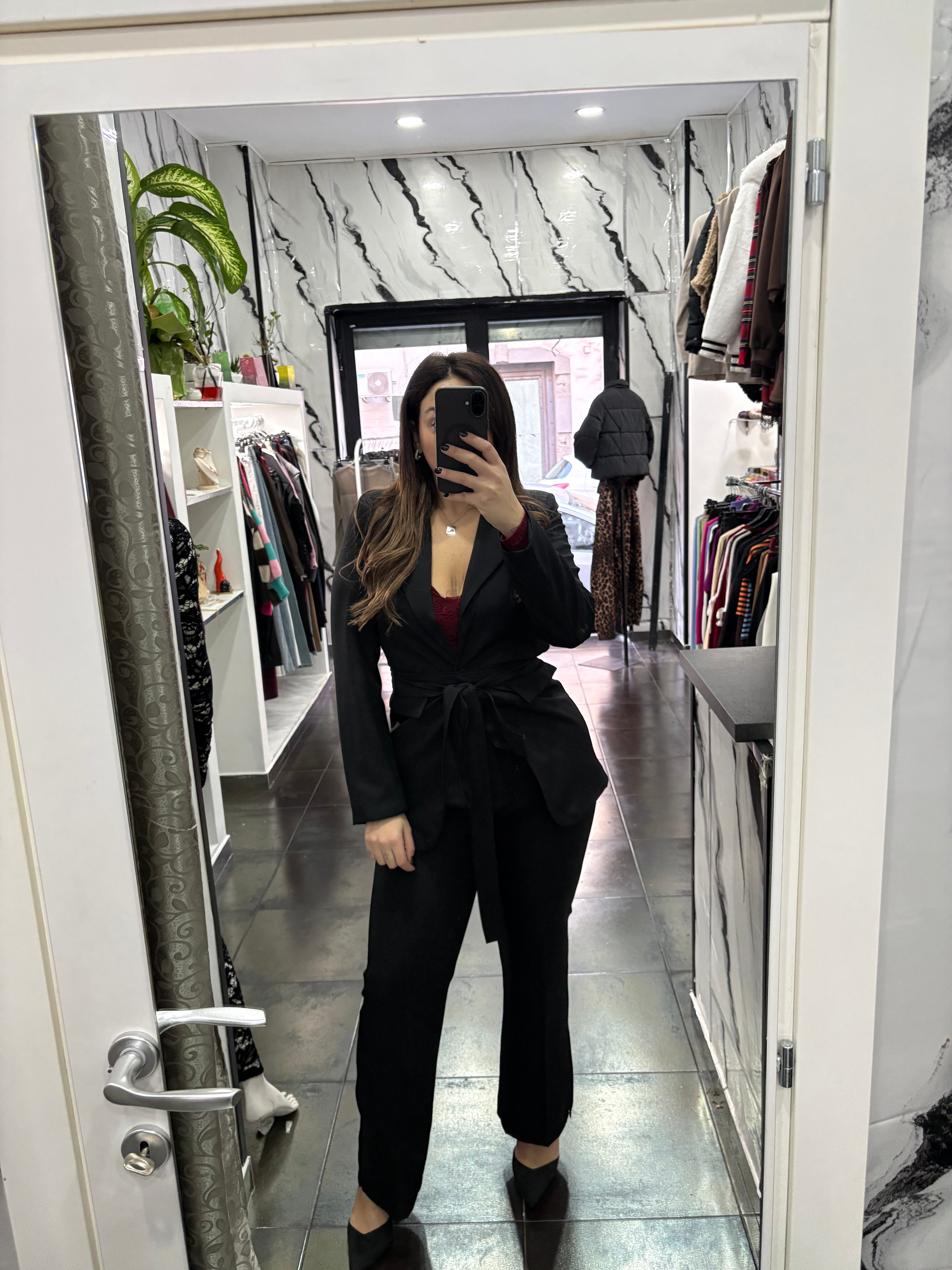 Tailleur con cintura